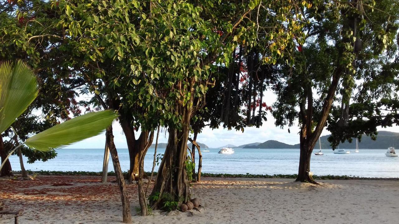 The Mooring Resort Panwa Beach Esterno foto