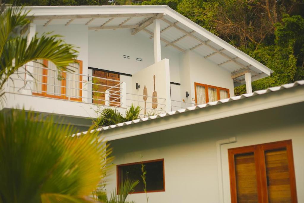The Mooring Resort Panwa Beach Esterno foto