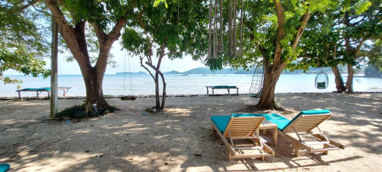 The Mooring Resort Panwa Beach Esterno foto